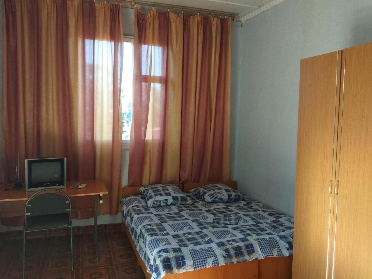 Guesthouse On Kabardinskaya 139A Gagra Exterior photo